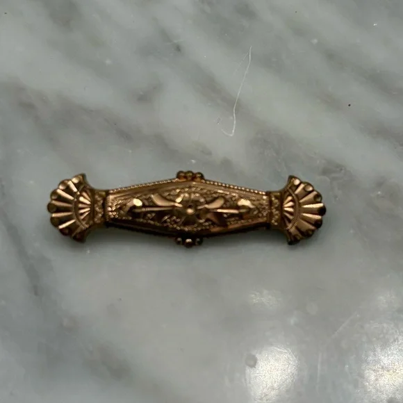 Vintage Estate Gold Brooch with Beautiful Floral Design - Picture 11 of 11